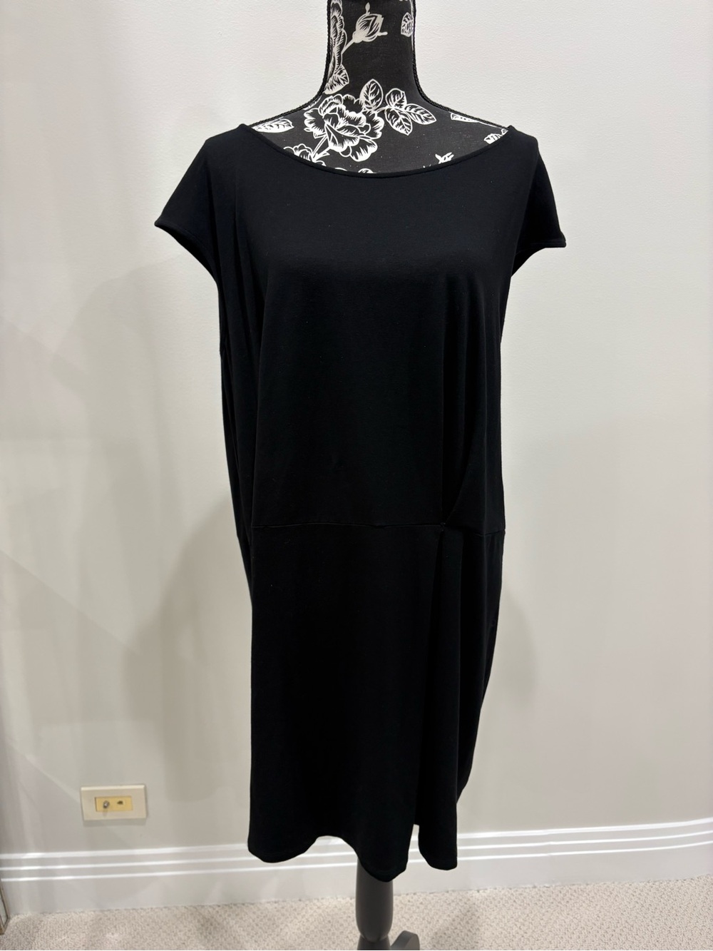 Eileen Fisher Black Minimalist Dress Size Large